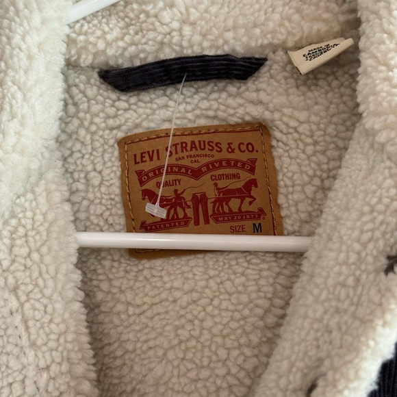 Levi's Women's Original Sherpa Trucker Jacket - Picture 5 of 7